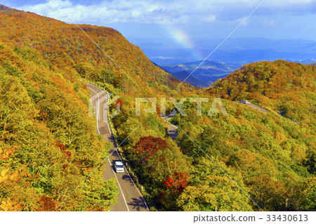Shiori pass and rainbow 33430613