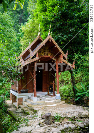 Mae Kampong temple, located around waterfall Mae Kampong temple, located around waterfall 33431785