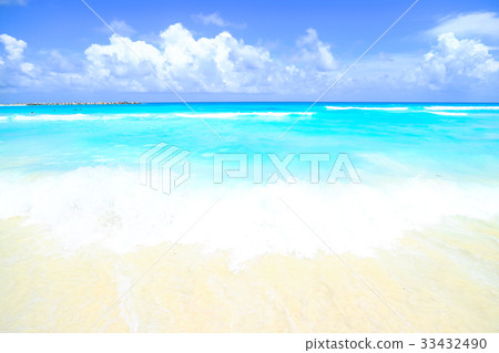 An overwhelmingly beautiful sea gradation of Cancun An overwhelmingly beautiful sea gradation of Cancun 33432490