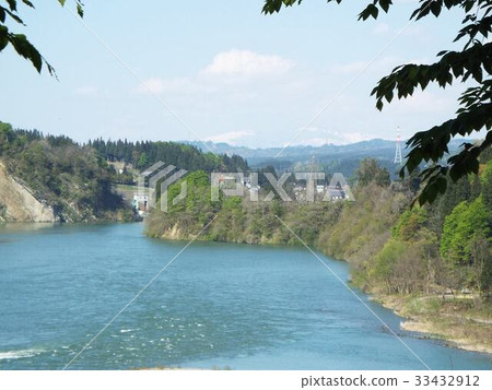 Shinano river Shinano river 33432912