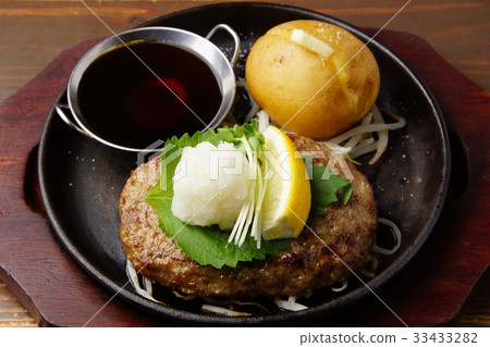 Japanese style hamburger Japanese style hamburger 33433282
