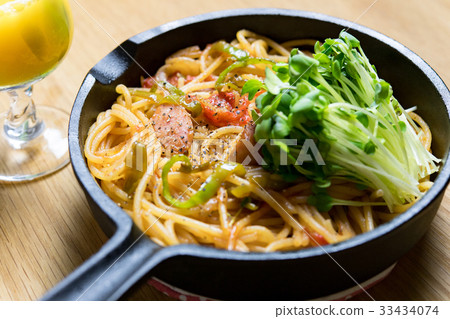 Spaghetti Napolitan 33434074