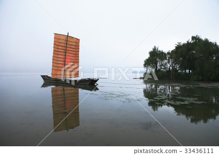 Hwangpo sailing vessel, Doomari, Yangsuri, Yangpyeong-gun, Gyeonggi-do 33436111
