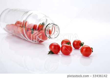 Cherry tomato Cherry tomato 33436142