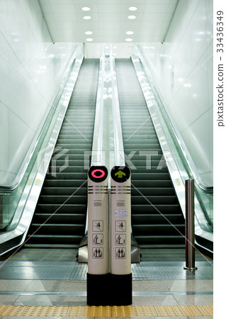 escalator 33436349