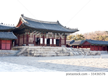 首爾鐘路區昌慶宮的Myongjeonjeon(國寶No.226) 首爾鐘路區昌慶宮的Myongjeonjeon(國寶No.226) 33436576