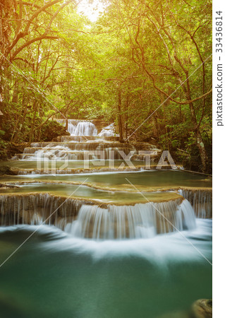 Level 1 of Huay Mae Kamin waterfall  33436814