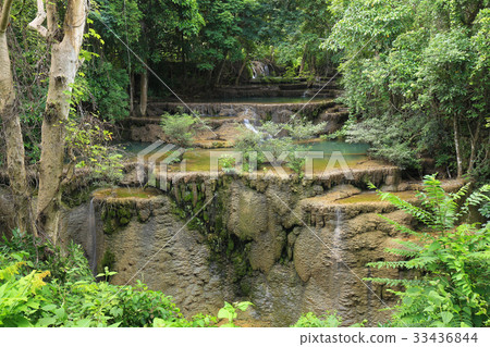Level 4 of Huay Mae Kamin waterfall dry out  33436844