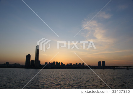 首爾永登浦區汝矣島63號樓 33437520