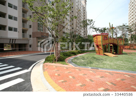 Playground, Iksan, Jeonbuk 33440586