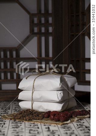 中醫,bokbunja,大棗,omija 中醫,bokbunja,大棗,omija 33441032