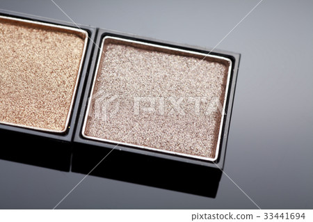Eye shadow 33441694