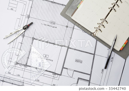 Pen, triangle, compass, blueprint, diary 33442740