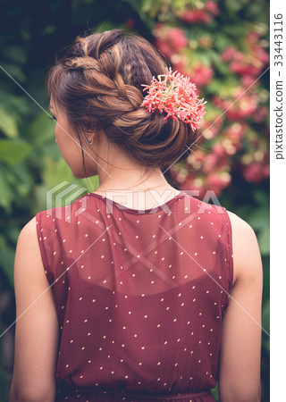 Elegant updo Elegant updo 33443116