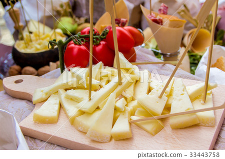 Italian appetizer Italian appetizer 33443758