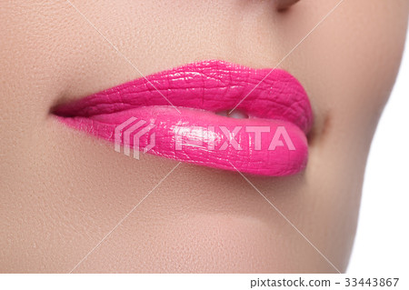 Perfect Lips. Sexy girl. Beauty young woman face Perfect Lips. Sexy girl. Beauty young woman face 33443867