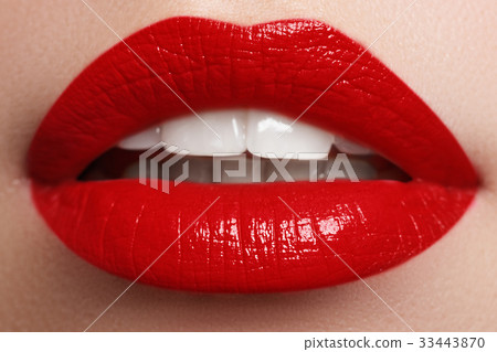 Perfect Lips. Sexy girl. Beauty young woman face Perfect Lips. Sexy girl. Beauty young woman face 33443870