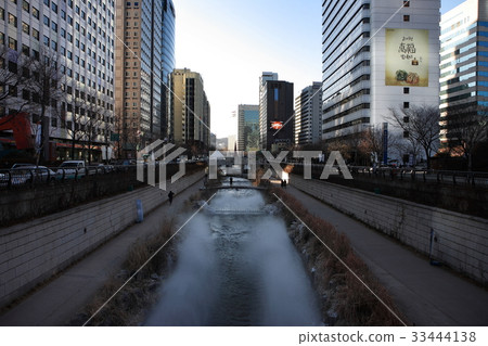 Cheonggyecheon, Jongno-gu, Seoul 33444138