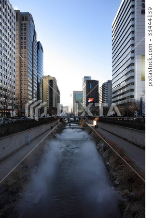 Cheonggyecheon, Jongno-gu, Seoul Cheonggyecheon, Jongno-gu, Seoul 33444139
