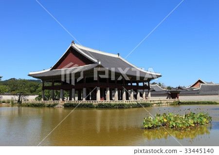 首爾鐘路區景福宮的Gyeonghoeru(國寶第224號) 首爾鐘路區景福宮的Gyeonghoeru(國寶第224號) 33445140