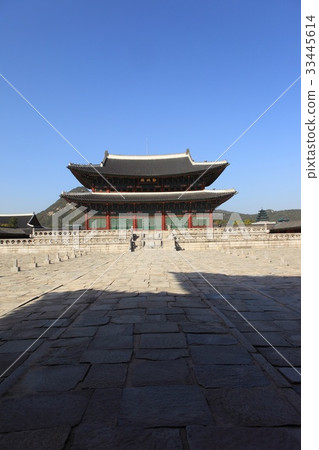 Kunjeongjeon (National Treasure No.223), Gyeongbokgung Palace, Jongno-gu, Seoul 33445614