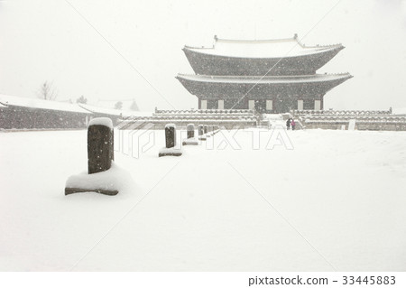 Byeonseekseok, Geonjeonjeon (National Treasure No.223), Gyeongbokgung, Jongno-gu, Seoul Byeonseekseok, Geonjeonjeon (National Treasure No.223), Gyeongbokgung, Jongno-gu, Seoul 33445883