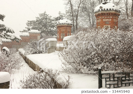 Eimsan Chimney（Treasure 811），Gyeongbokgung Palace，Jongno-gu，Seoul 33445940