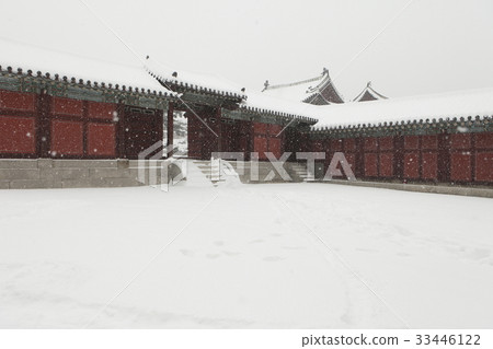 Changgyeonggung, Jongno-gu, Seoul 33446122