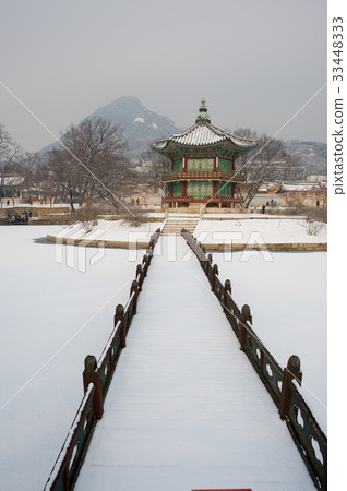 Snow，Winter，Daejungjeong，Gyeongbokgung，Jongno-gu，Seoul 33448333