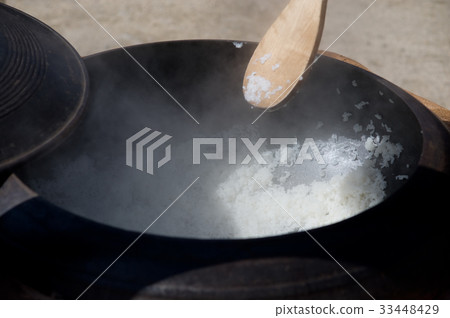 電飯煲，米飯，鍋鏟 33448429