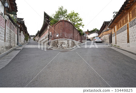 Bukchon Hanok Village, Jongno-gu, Seoul Bukchon Hanok Village, Jongno-gu, Seoul 33449825