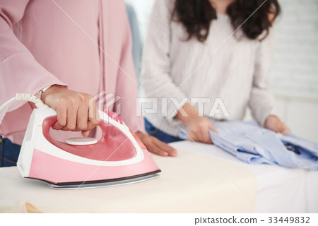 Ironing clothes 33449832