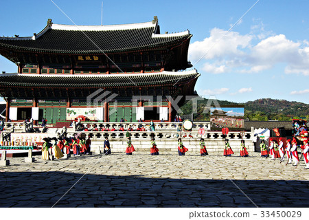 Kunjeongjeon (National Treasure No.223), Gyeongbokgung Palace, Jongno-gu, Seoul Kunjeongjeon (National Treasure No.223), Gyeongbokgung Palace, Jongno-gu, Seoul 33450029