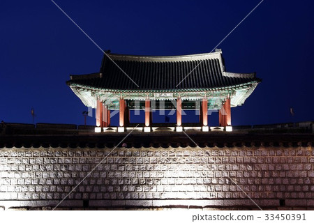 Night Scene, Meteorological Zone, Suwon Hwaseong Fortress, Suwon, Gyeonggi-do Night Scene, Meteorological Zone, Suwon Hwaseong Fortress, Suwon, Gyeonggi-do 33450391