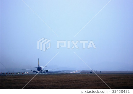 Airplane, Gimpo Airport, Gangseo-gu, Seoul 33450421