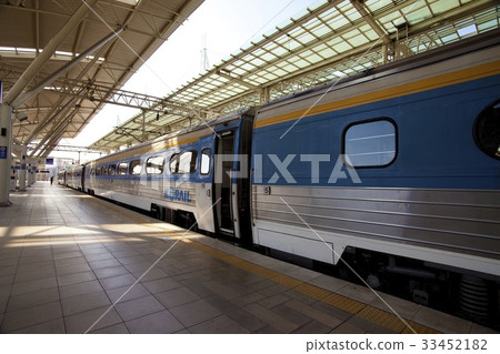 Train, Seoul Station, Jung-gu, Seoul 33452182