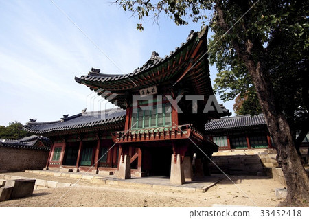 首爾鐘路區昌德宮Seongjeonggang Bochunjeong 33452418