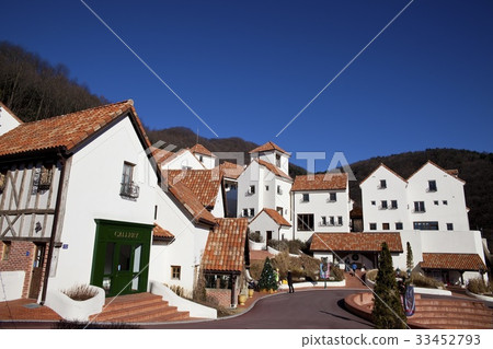 Petit France, Gapyeong-gun, Gyeonggi-do 33452793