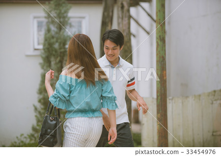 日期 約會 年輕人 33454976