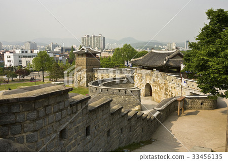 Suwon Hwaseong, Suwon, Gyeonggi-do 33456135