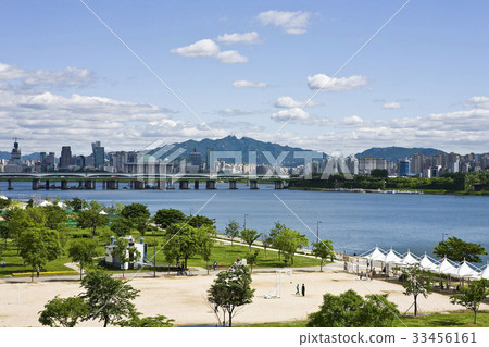 Seongsan Bridge, Han River, Seoul 33456161