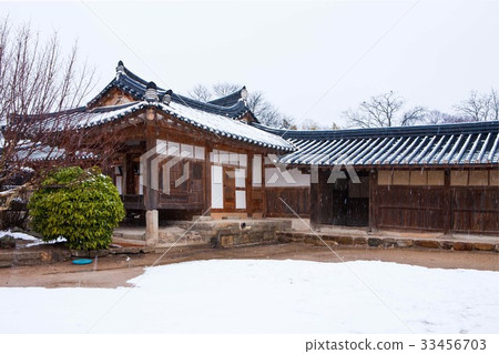 Gyeongju Kyodong Choi的房子，Gyeongbuk慶州市 33456703