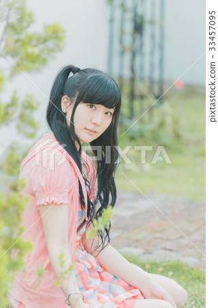偶像 追星 女生 33457095