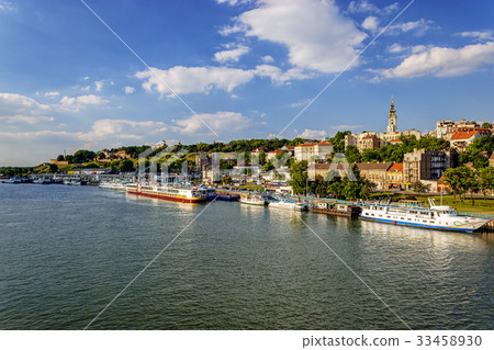 Belgrade from river Sava 33458930