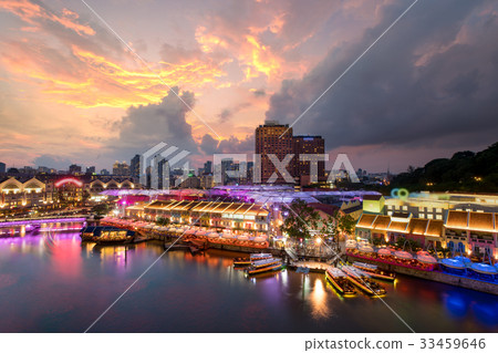 Building at night in Clarke Quay, Singapore. 33459646