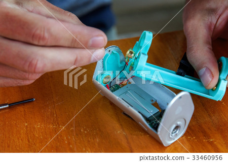Fixing of vape device 33460956
