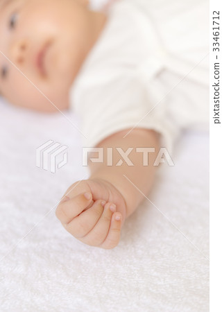 Baby hand Baby hand 33461712