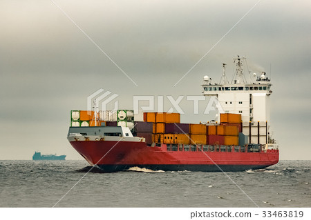 Red cargo container ship Red cargo container ship 33463819