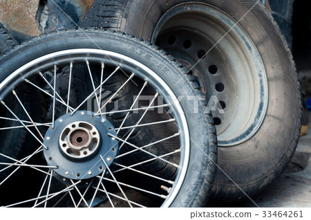 old wheel 33464261