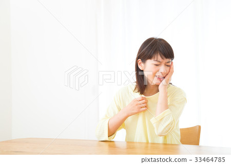 Hot hot flashes hot women temperature control portrait 33464785